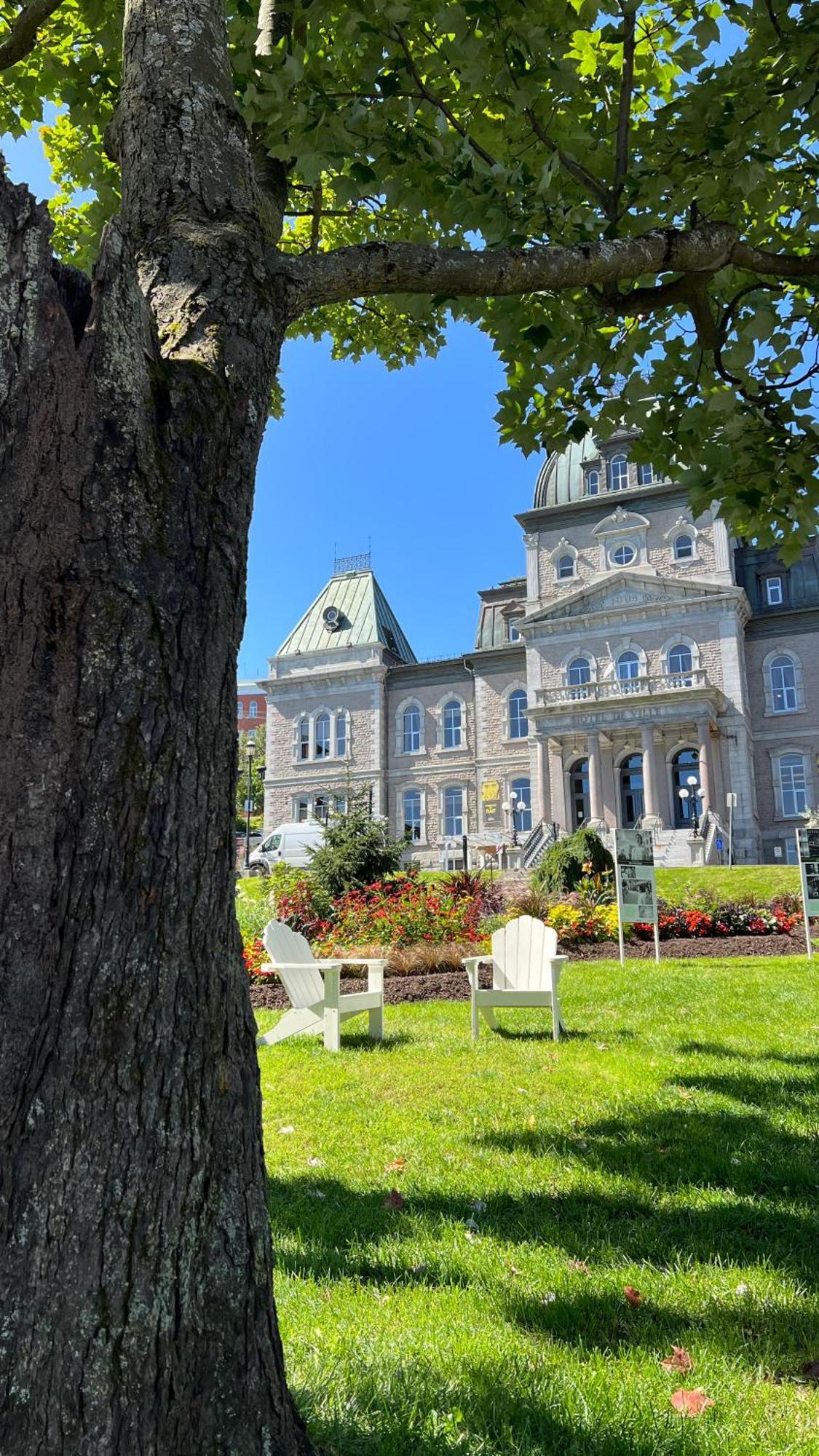 Gite Du Cameleon Sherbrooke Exteriör bild